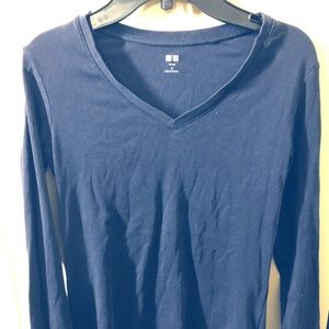 COPY - Navy blue uniqlo long sleeve tee